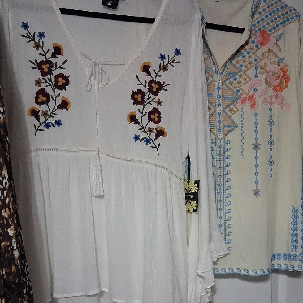 2 Women's White & Cream Embroidered Boho Tops Sz L  Both